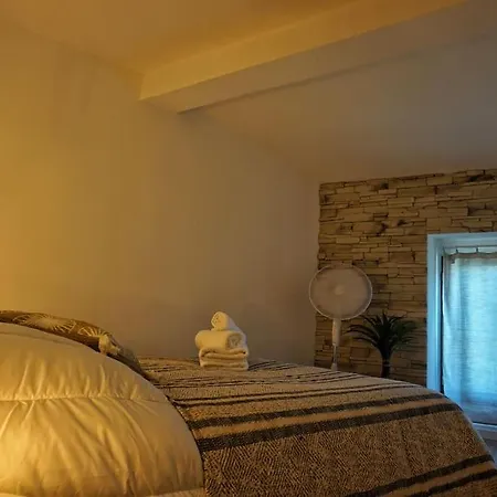 Emplacement N°1+terrasse Vue+cite+trivalle+clim