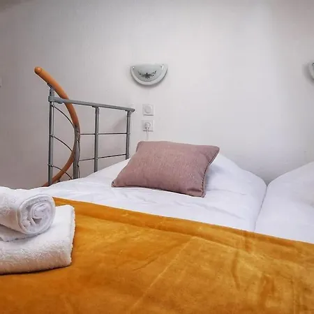 Emplacement N°1+terrasse Vue+cite+trivalle+clim Apartment Carcassonne