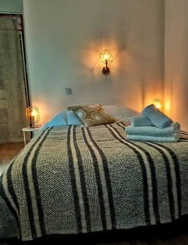 Emplacement N°1+terrasse Vue+cite+trivalle+clim Carcassonne